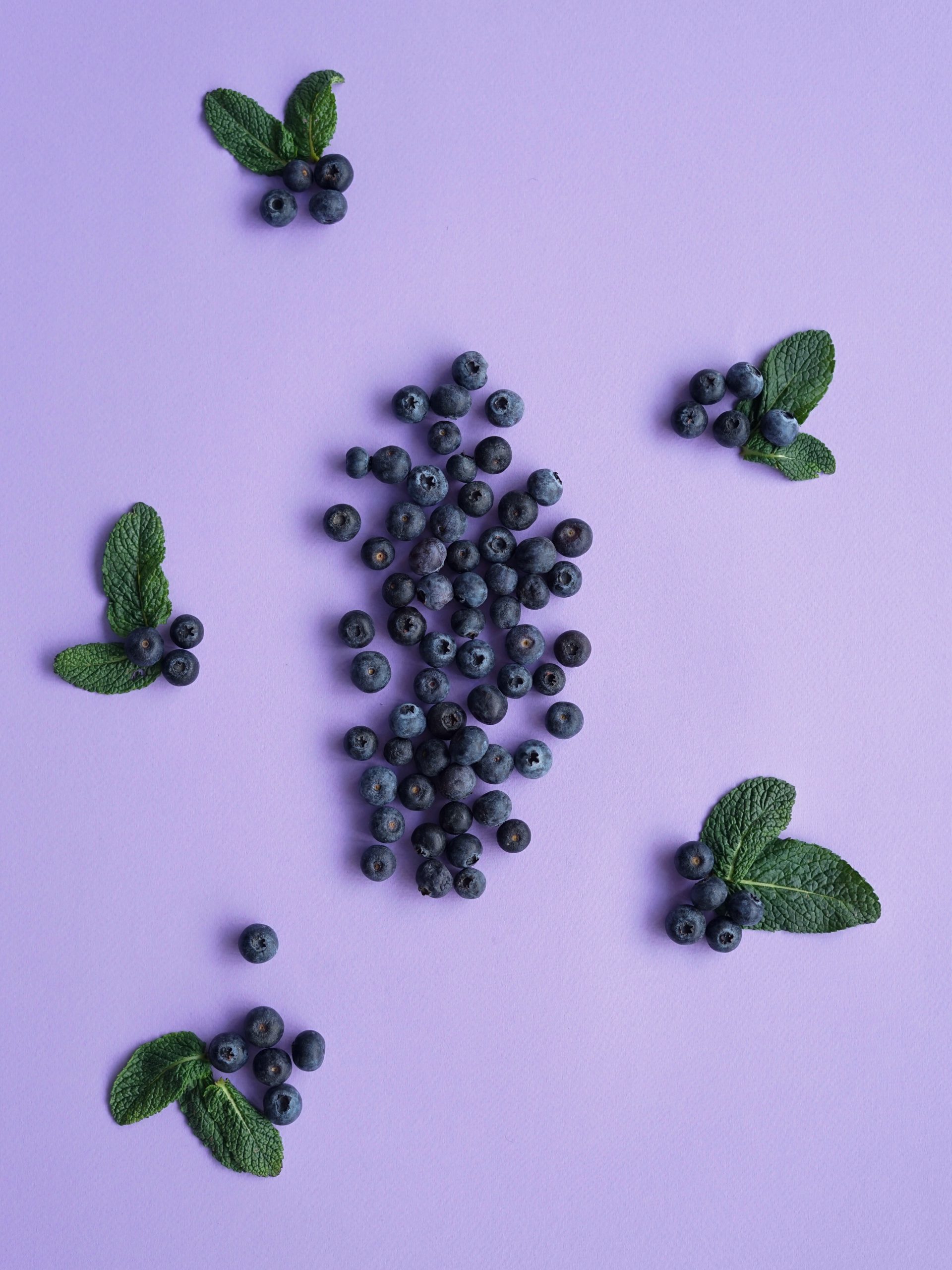 11 benefits of blueberries – backed by science (and 3 delicious blueberry recipes)